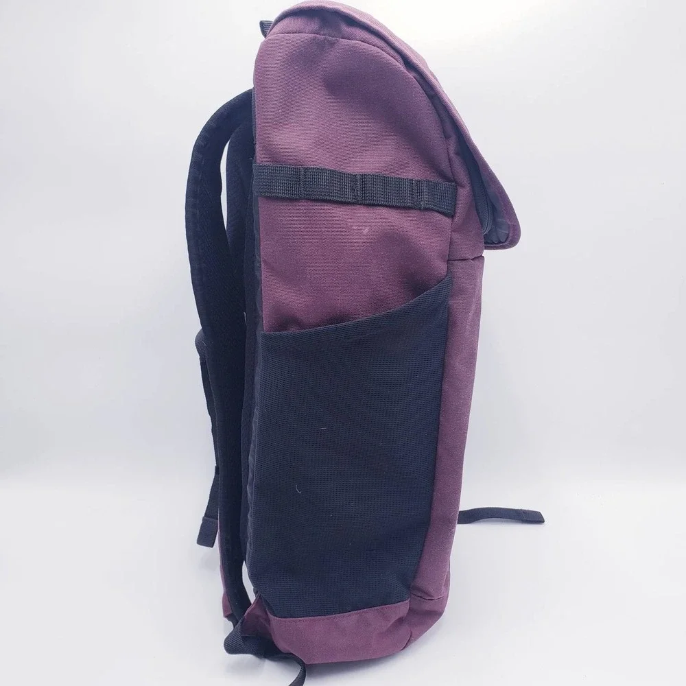 Dakine Concourse 28L Backpack Burgundy Canvas Outdoor Laptop Rucksack‎ OS